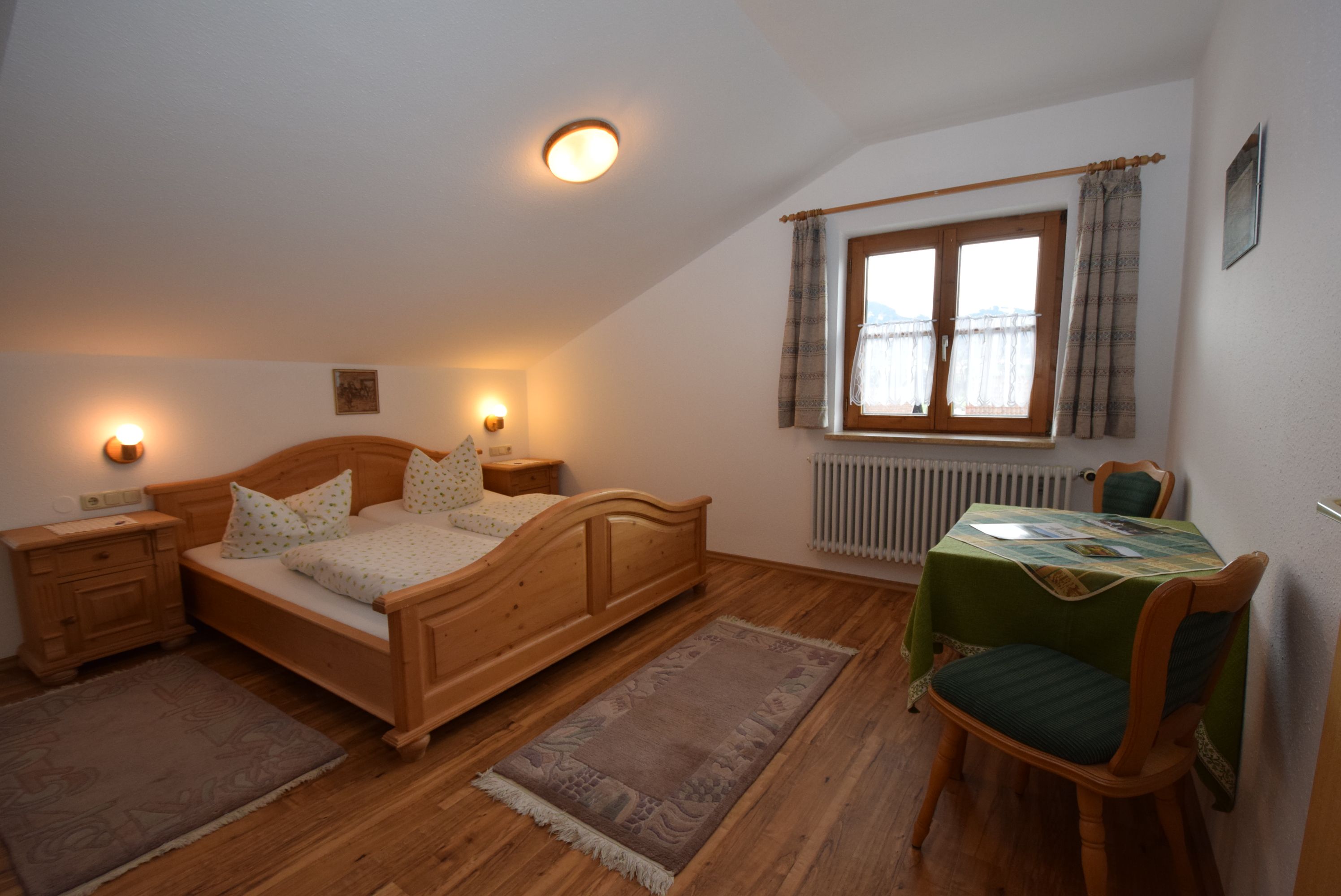 zimmer-14-bild-2.jpg